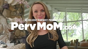 Stepmom’s Forbidden Lesson In Unloading Deep Inside