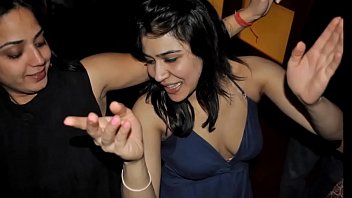 Desi Girl Showing Everything .mp4