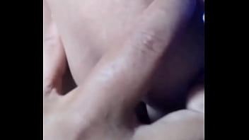 Desi Aunty’s Deep Navel Beckons