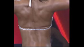Sweat-soaked Curves Of A Korean Beauty Queen
